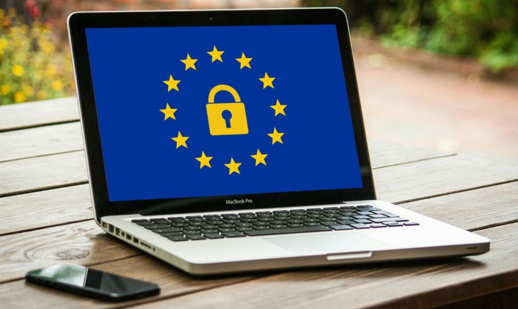 computer portatile tema GDPR