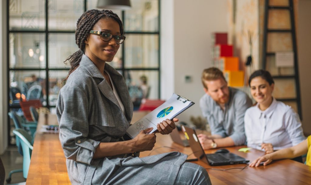 impiegata che lavora a prestazione occasionale