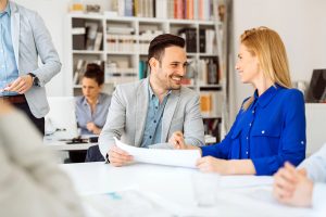 Dipendenti di azienda che lavorano con Sifirma, software di firma elettronica per aziende e PMI